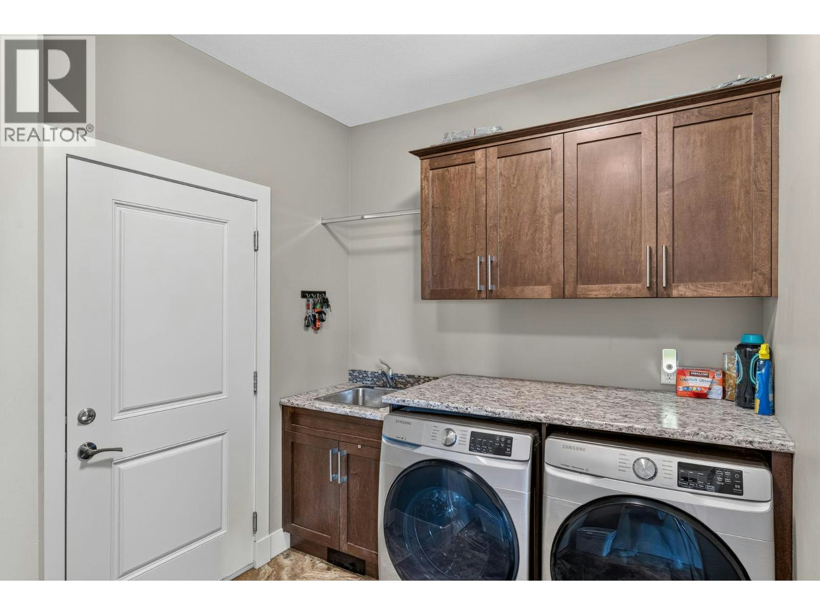 1084 Stockley Street, Kelowna, BC, V1P 1R6 - 23