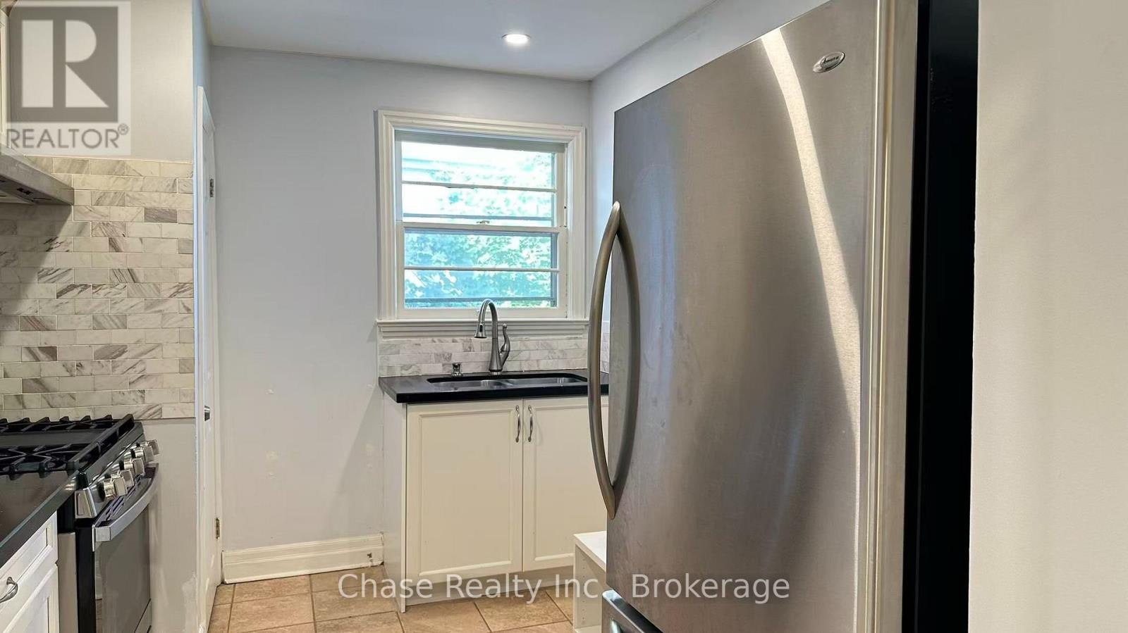 402 Guelph Line, Burlington, ON, L7R 3L4 - 9