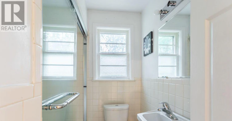 402 Guelph Line, Burlington, ON, L7R 3L4 - 8