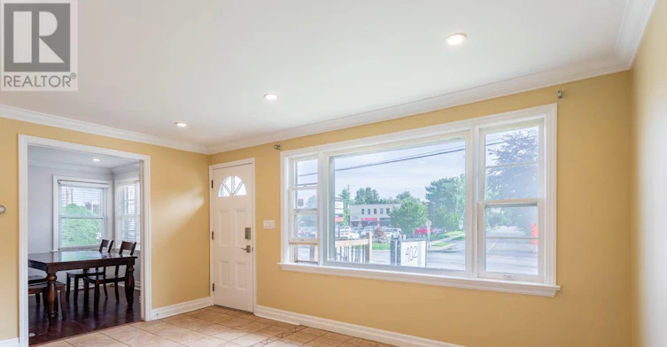 402 Guelph Line, Burlington, ON, L7R 3L4 - 2