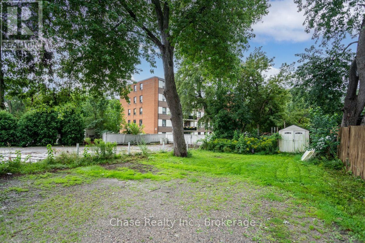 402 Guelph Line, Burlington, ON, L7R 3L4 - 24