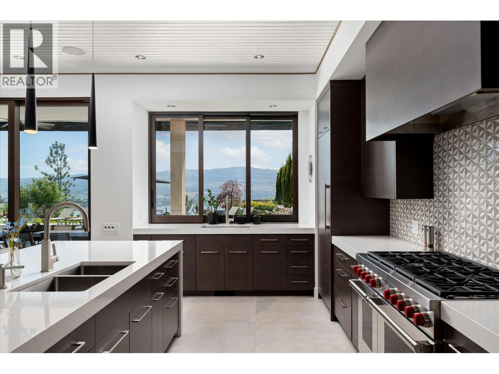 2463 Thacker Drive, West Kelowna, BC, V1Z 1V9 - 10