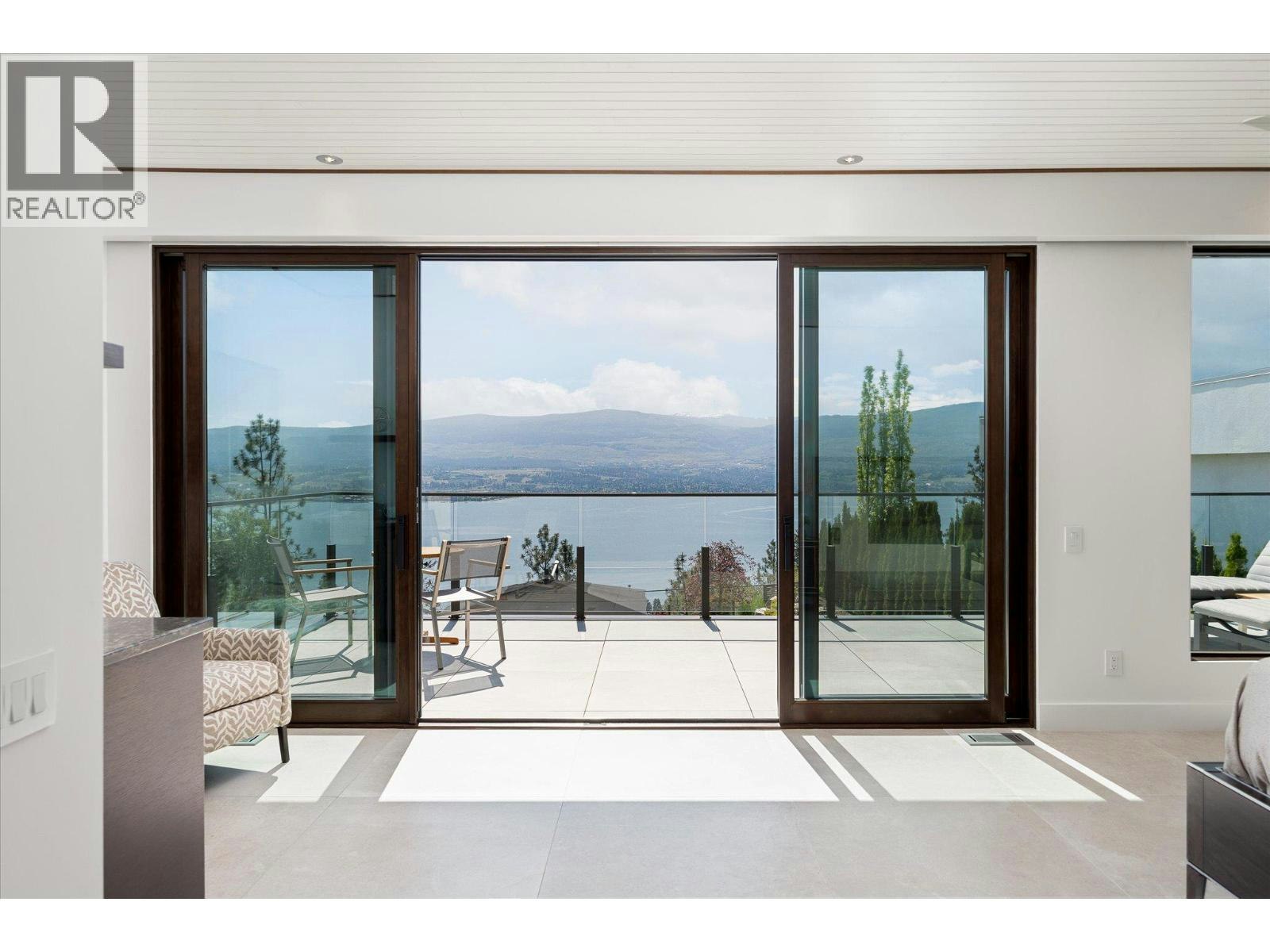 2463 Thacker Drive, West Kelowna, BC, V1Z 1V9 - 36