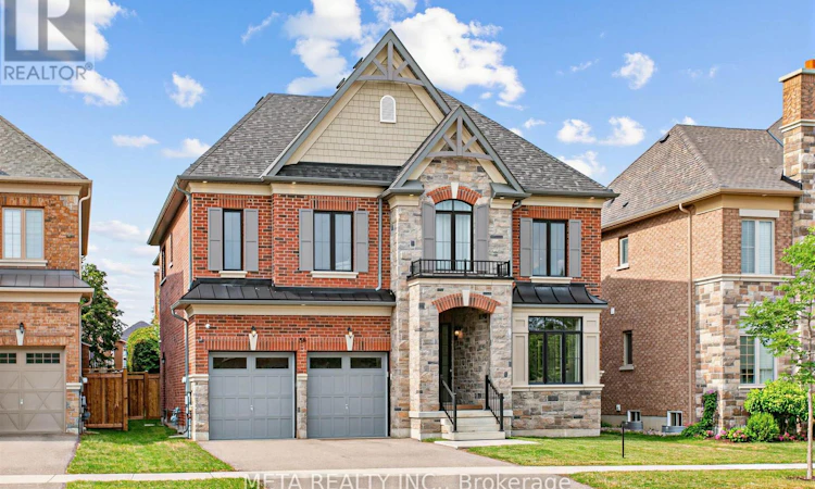 56 Klees Crescent
