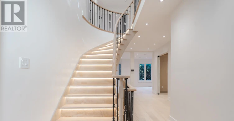 63 Concord Road, Vaughan, ON, L4J 3M2 - 2