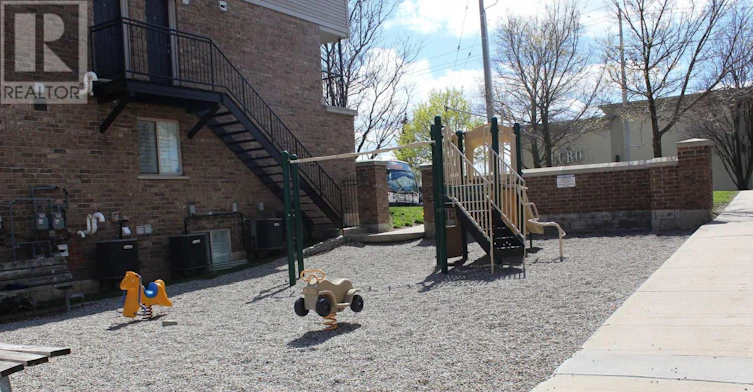 25-12 Holdborn Drive, Kitchener, ON, N2A 0A4 - 17