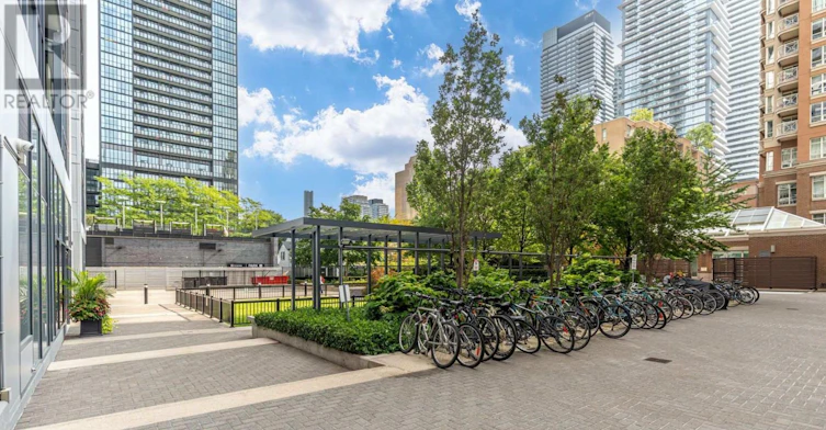 1909-28 Ted Rogers Way, Toronto, ON, M4Y 2J4 - 37