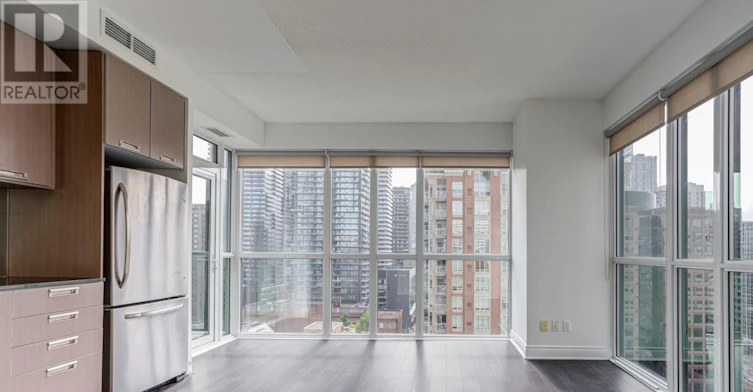 1909-28 Ted Rogers Way, Toronto, ON, M4Y 2J4 - 16