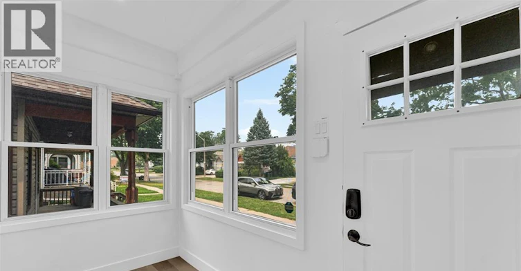 497 Mckay Avenue, Windsor, ON, N9B 1Z7 - 4