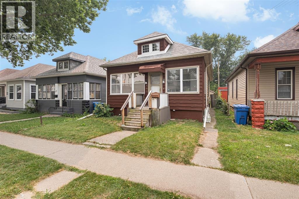 497 Mckay Avenue, Windsor, ON, N9B 1Z7 - 3