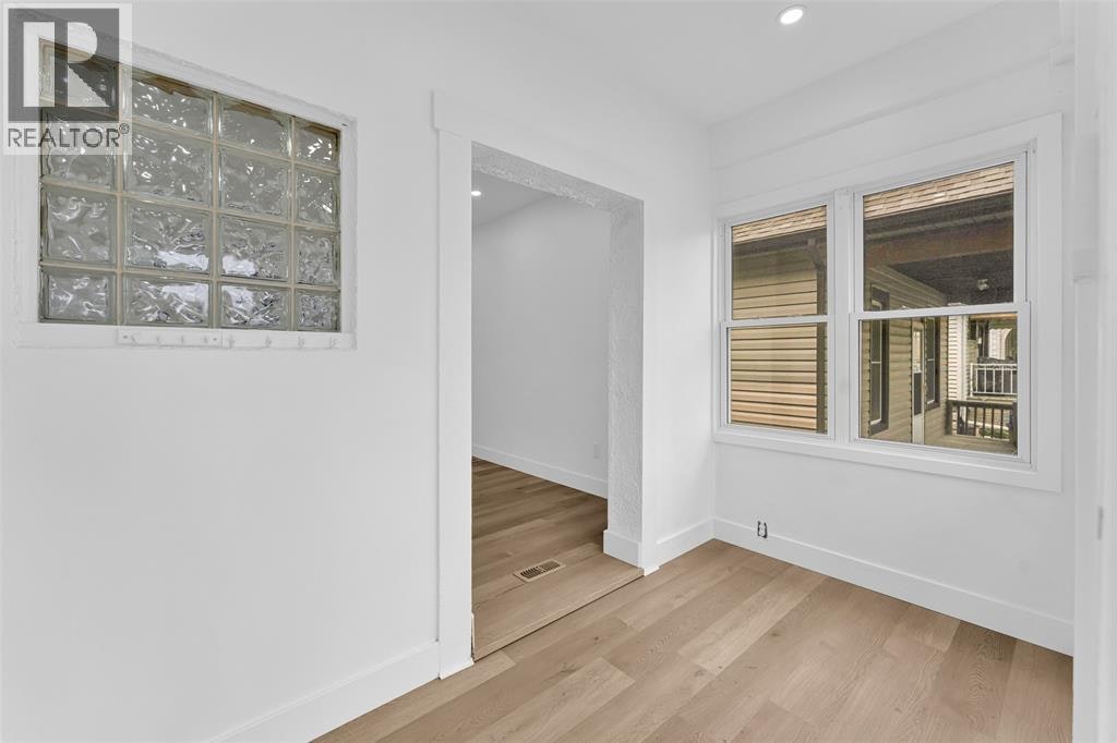 497 Mckay Avenue, Windsor, ON, N9B 1Z7 - 5