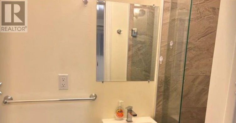 70 Hunt ( Main Floor Avenue, Richmond Hill, ON, L4C 4G9 - 7