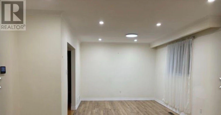 70 Hunt ( Main Floor Avenue, Richmond Hill, ON, L4C 4G9 - 6