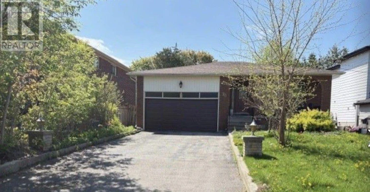 70 Hunt ( Main Floor Avenue, Richmond Hill, ON, L4C 4G9