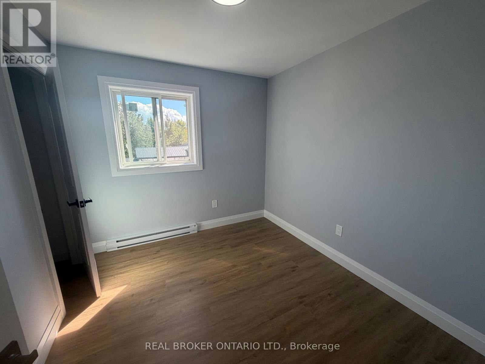 3-4383 Huronia Road, Severn, ON, L3V 0G7 - 8