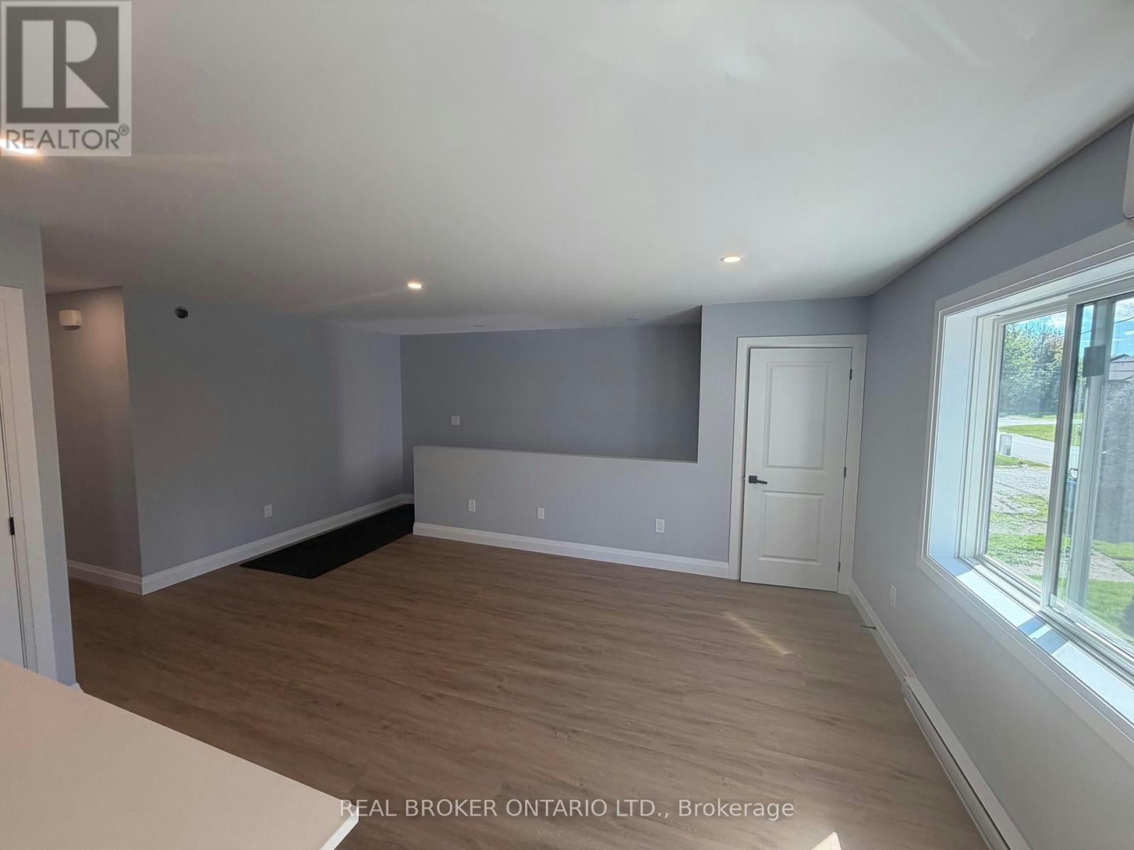 3-4383 Huronia Road, Severn, ON, L3V 0G7 - 4