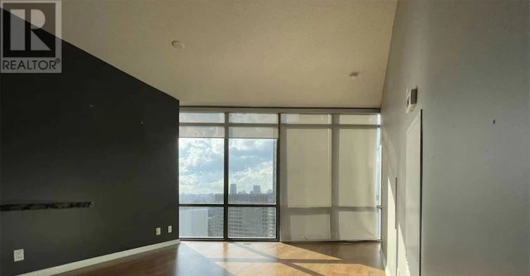 2004-832 Bay Street, Toronto, ON, M5S 1Z6 - 4