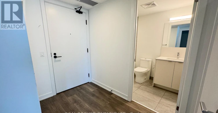 416 B-1604 Charles Street, Whitby, ON, L1N 0P2 - 2
