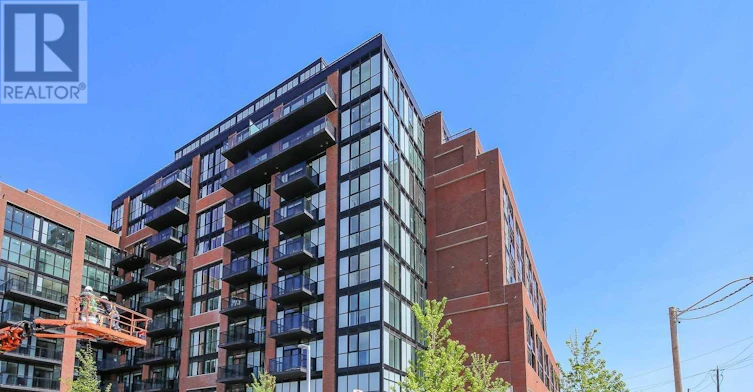 309-2300 St. Clair Avenue W, Toronto, ON, M6N 1K8