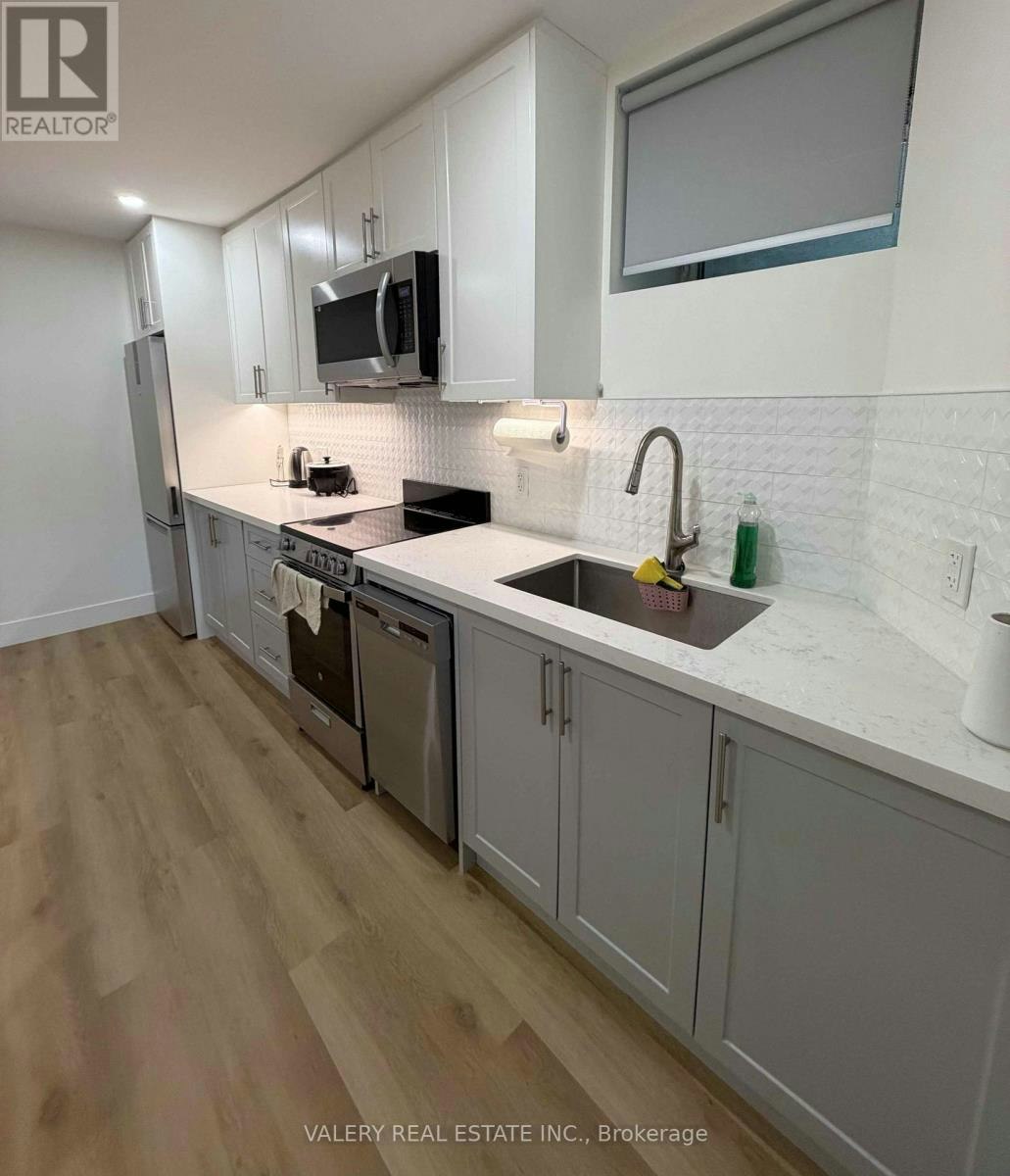 LOWER-1502 Dufferin Street, Toronto, ON, M6H 3L4 - 7
