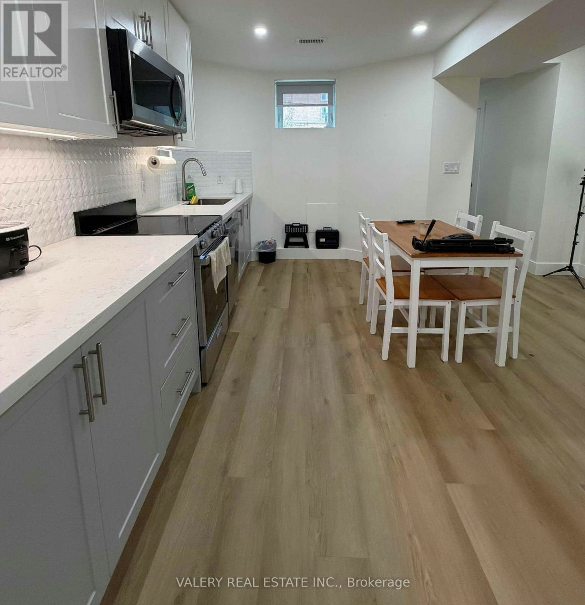 LOWER-1502 Dufferin Street, Toronto, ON, M6H 3L4 - 8