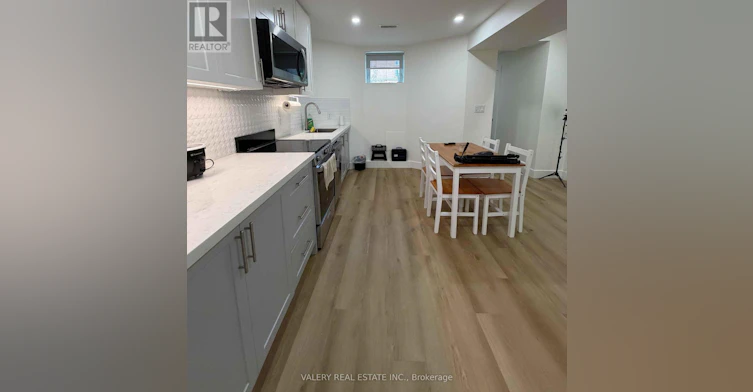 LOWER-1502 Dufferin Street, Toronto, ON, M6H 3L4 - 8