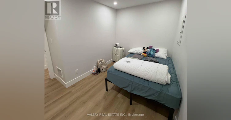 LOWER-1502 Dufferin Street, Toronto, ON, M6H 3L4 - 11