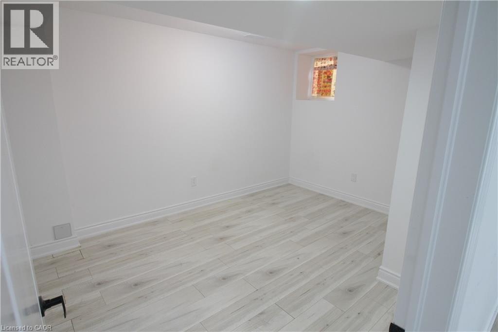 473 Avens Street, Waterloo, ON, N2V 0B6 - 5