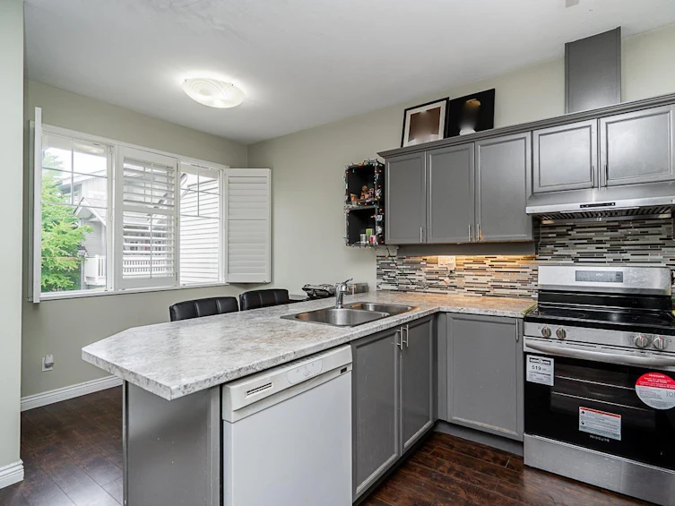 1-14877 58 Avenue, Surrey, BC, V3S 8Y9 - 12