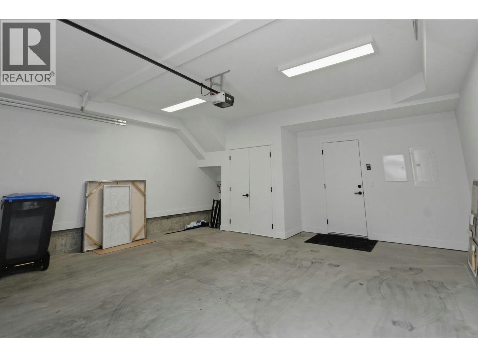 125-610 Academy Way, Kelowna, BC, V1V 0H2 - 32