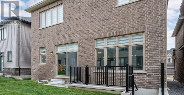 LEVEL-2 1040 Lower Unit A Suddard Avenue, Oshawa, ON, L1L 0V5 - 4