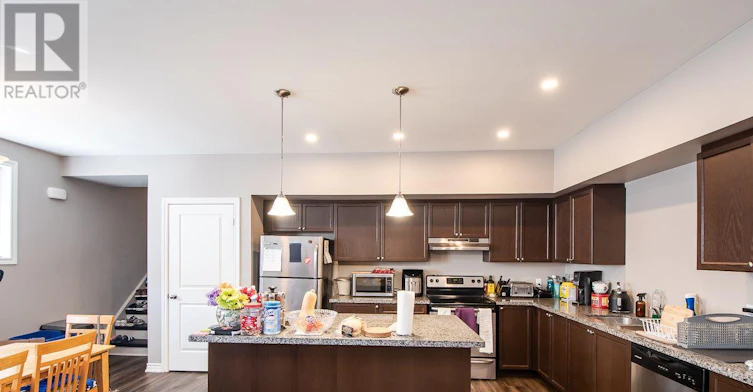 LOWER-805B Dundas Street, Whitby, ON, L1N 2N6 - 6