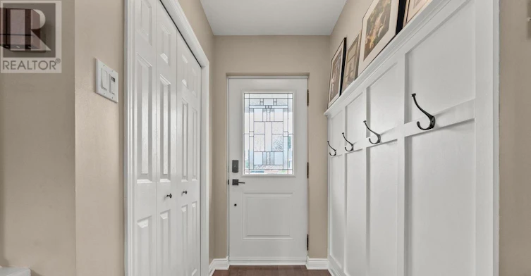 701 Cole Avenue, Ottawa, ON, K2A 2B8 - 3