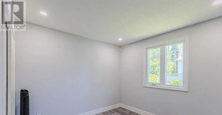 35 Tauvette Street, Ottawa, ON, K1B 3A1 - 22
