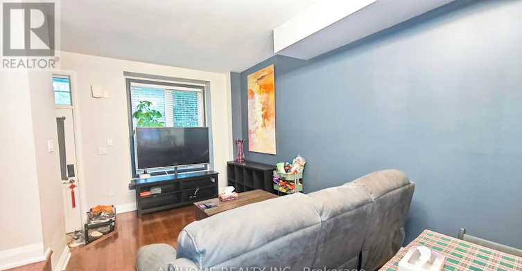 40 Raffeix Lane, Toronto, ON, M5A 0G5