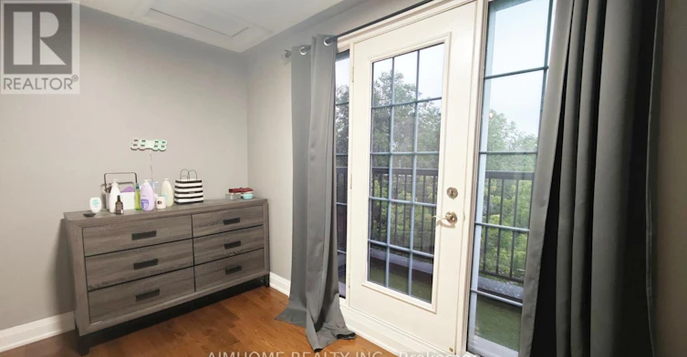40 Raffeix Lane, Toronto, ON, M5A 0G5 - 22