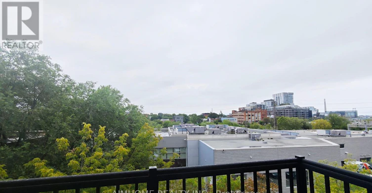 40 Raffeix Lane, Toronto, ON, M5A 0G5 - 15
