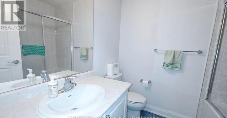 40 Raffeix Lane, Toronto, ON, M5A 0G5 - 8