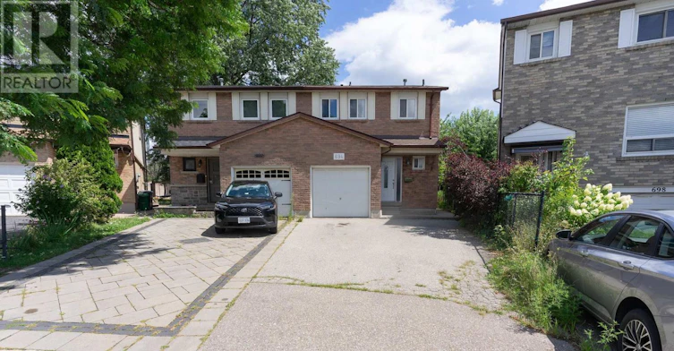 694 Carrying Place, Mississauga, ON, L5C 3W6