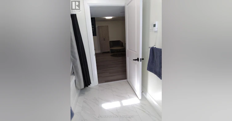 2-751 Phillip Murray Avenue, Oshawa, ON, L1J 1J2 - 11