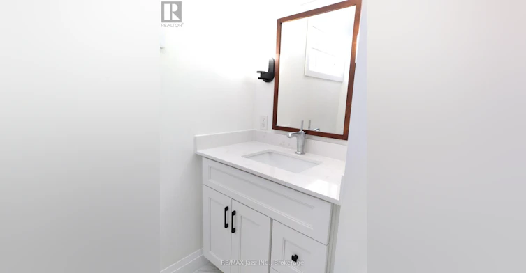 2-751 Phillip Murray Avenue, Oshawa, ON, L1J 1J2 - 10