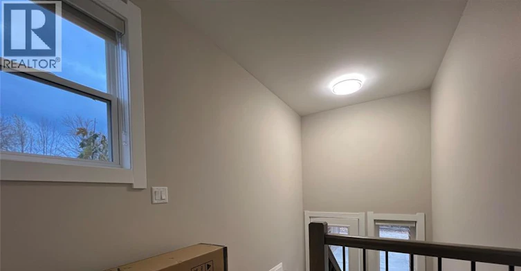 Back Room 1-5-917 Mckay Avenue, Windsor, ON, N9B 2A4 - 6