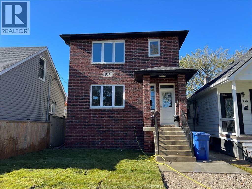 Back Room 1-5-917 Mckay Avenue, Windsor, ON, N9B 2A4 - 24
