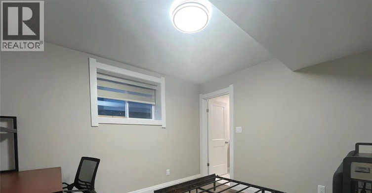 Back Room 1-5-917 Mckay Avenue, Windsor, ON, N9B 2A4 - 15