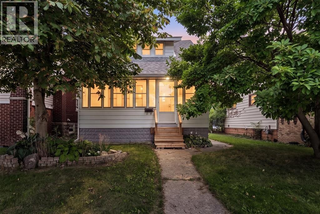 1245 Giles Boulevard East, Windsor, ON, N9A 4G7