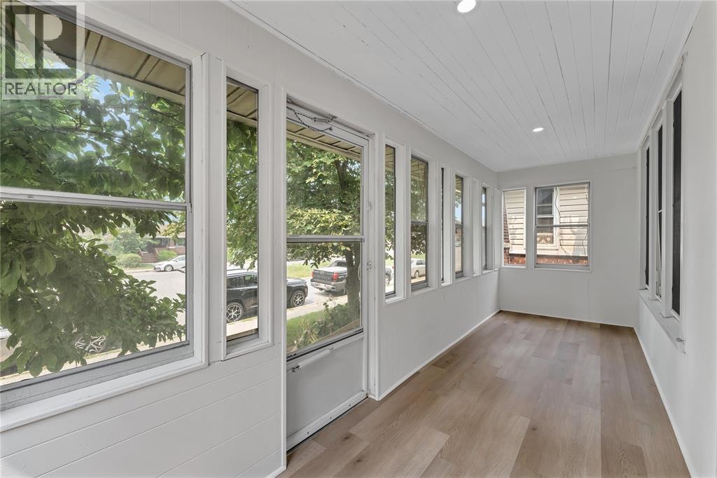 1245 Giles Boulevard East, Windsor, ON, N9A 4G7 - 5