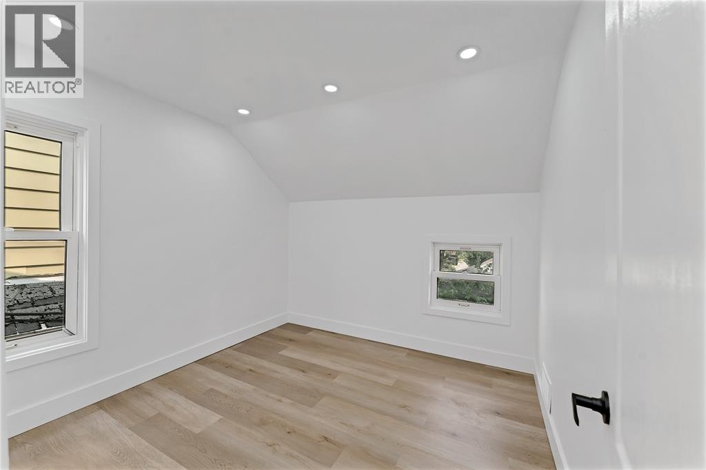 1245 Giles Boulevard East, Windsor, ON, N9A 4G7 - 17