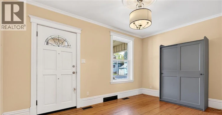520 John Street N, Hamilton, ON, L8L 4R8 - 8