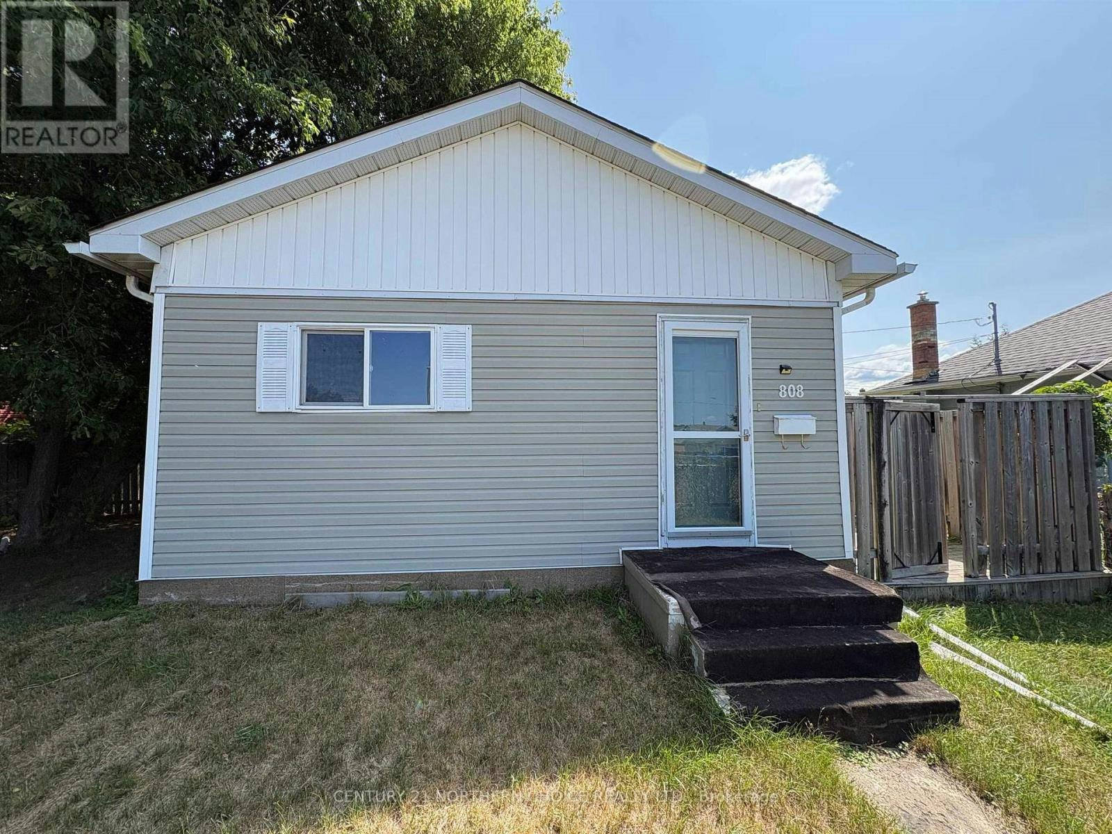 808 Portage Avenue, Fort Frances, ON, P9A 2A6