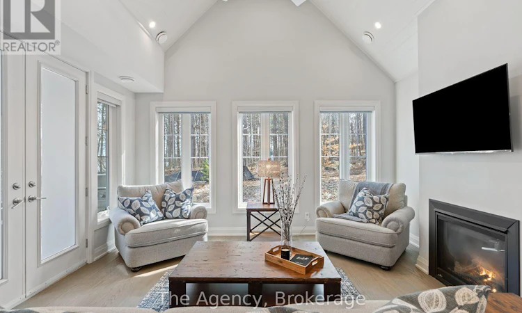 39-2054 Peninsula Road